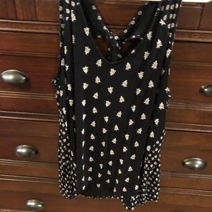 Black and white sleeveless top
